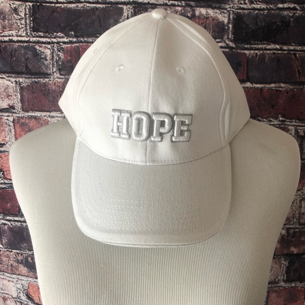 NWOT Saddleback Church HOPE Embroidered Velcro White and Grey Hat
